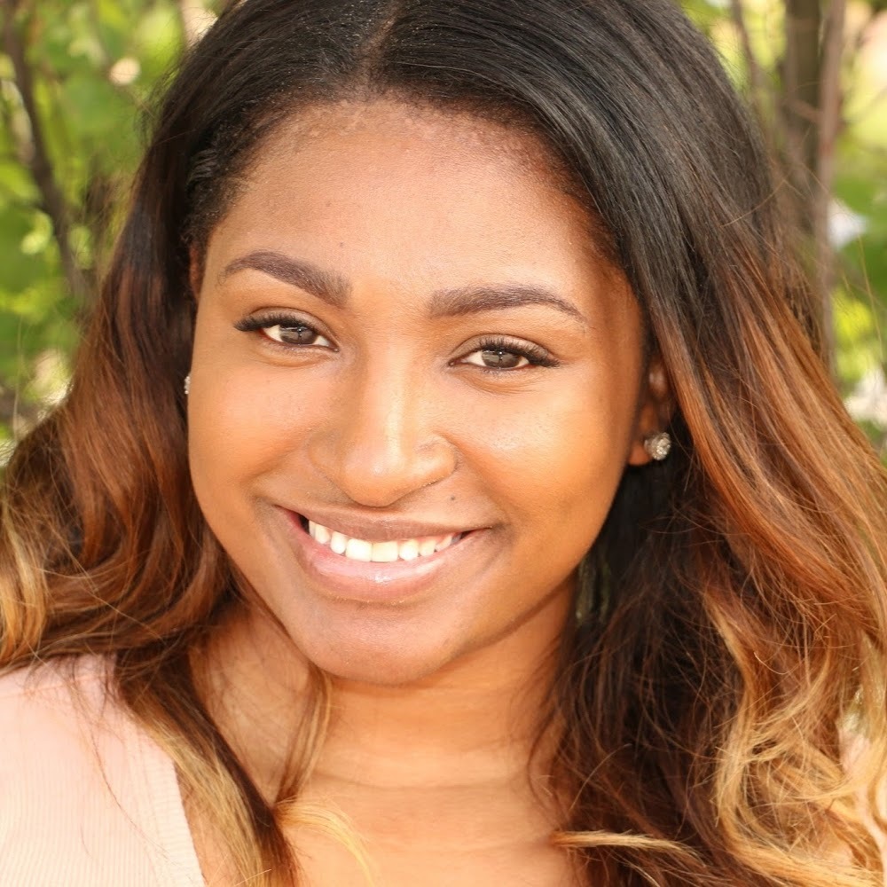 Meet your Posher, Latoria